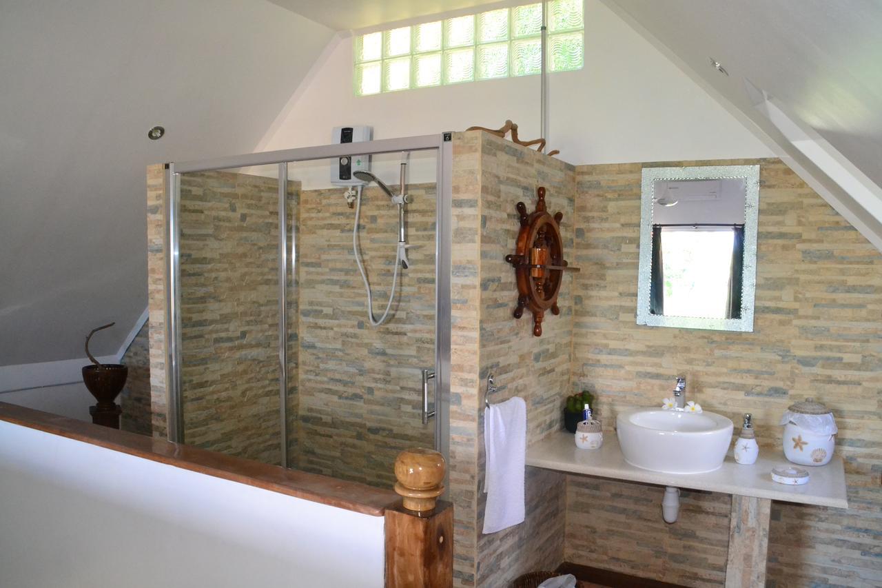Villa Ocean Bird & Wanita'S Self Catering Pointe Au Sel Esterno foto